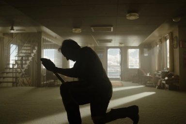 Tom Cruise's Digger Trailer Is Unconventional, and That's Exactly Why It Works