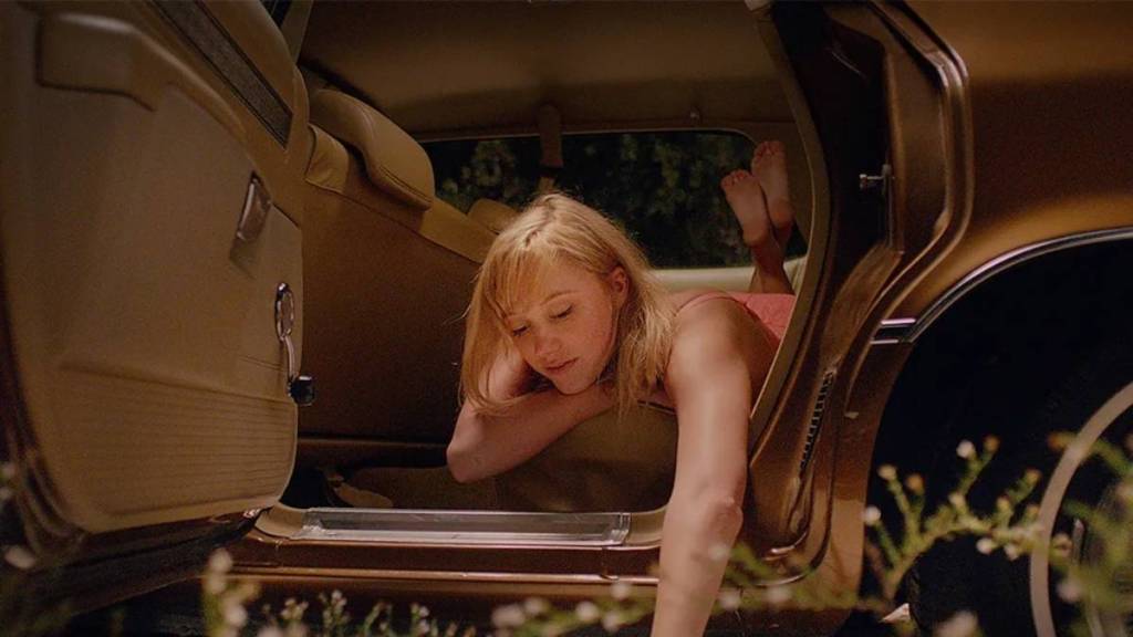 It Follows 2 Update Sees Daredevil: Born Again Star, Horror Icon, & 8 More Join Cast