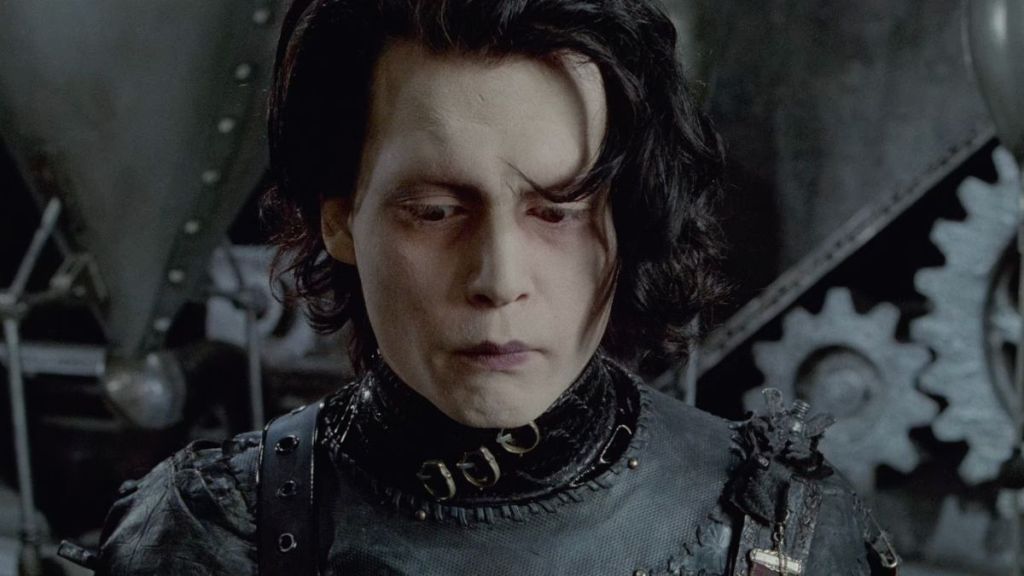 Johnny Depp Meets Edward Scissorhands at SDCC & Asks the Obvious Question image