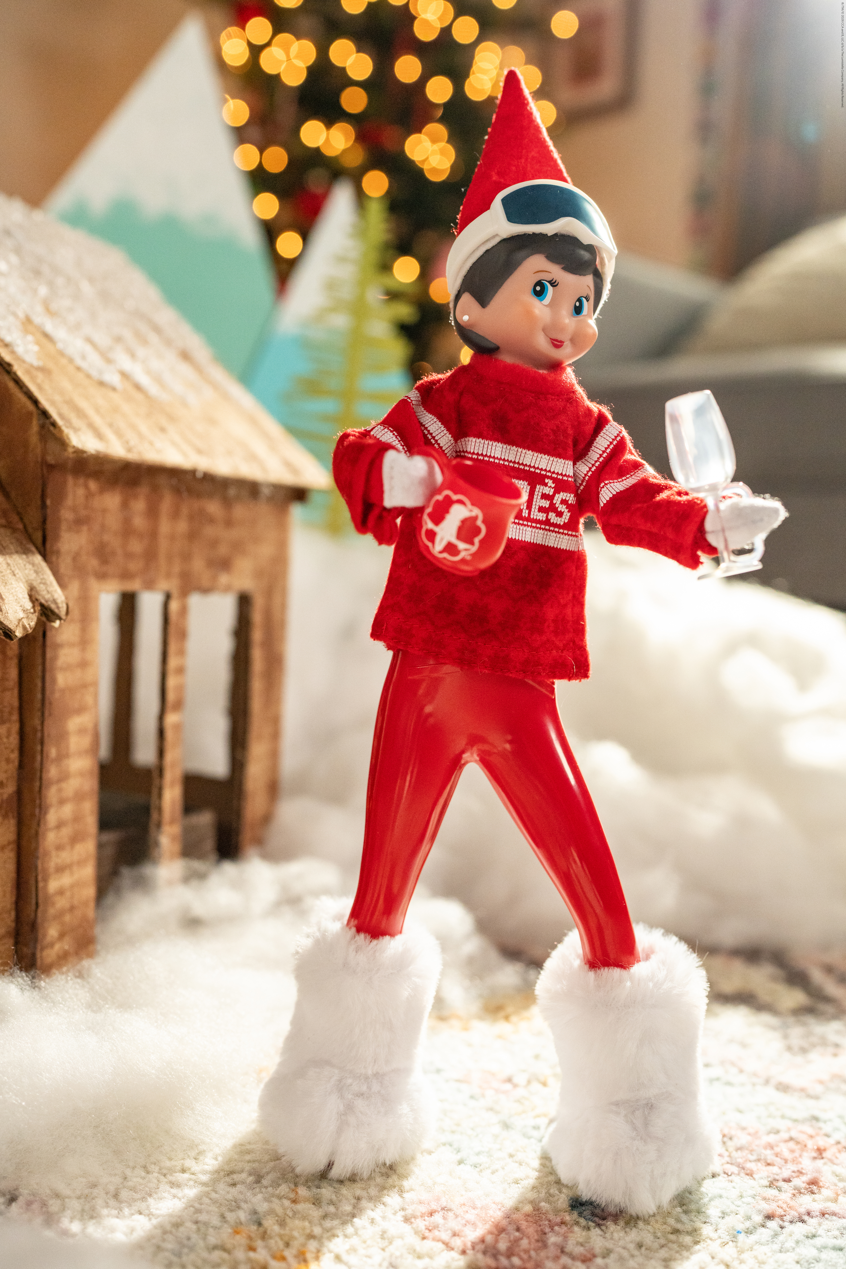 Elf on the Shelf Deluxe Set Celebrates Christmas in July | Exclusive