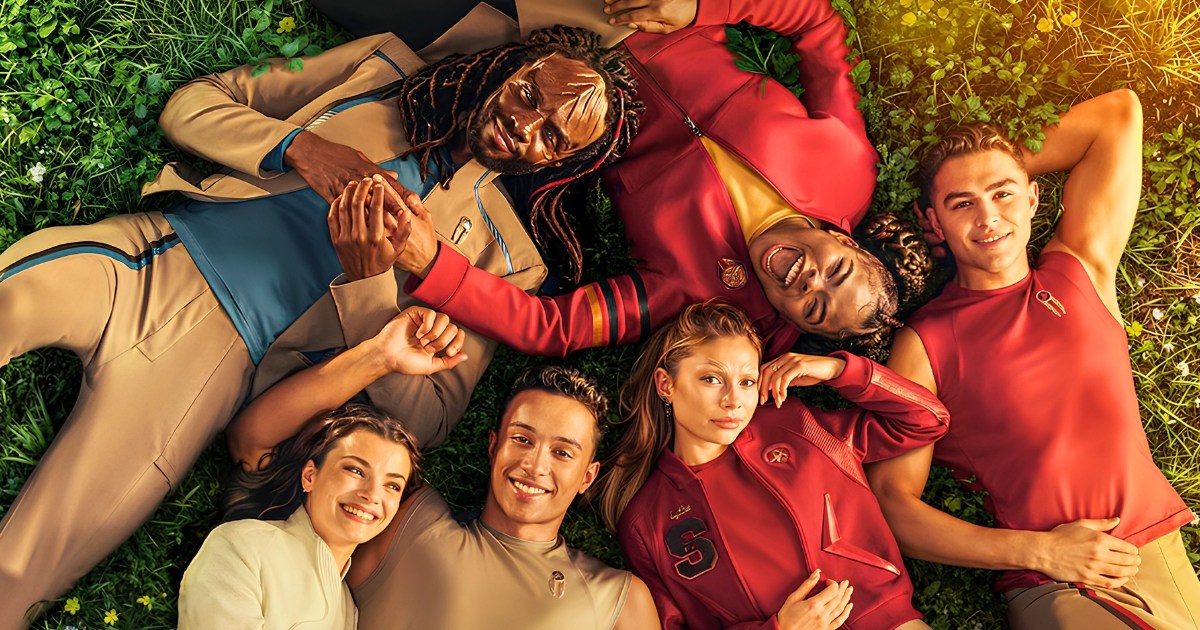 Star Trek Unveils New Starfleet Academy Cast Member & 2 Huge Reveals at Comic-Con