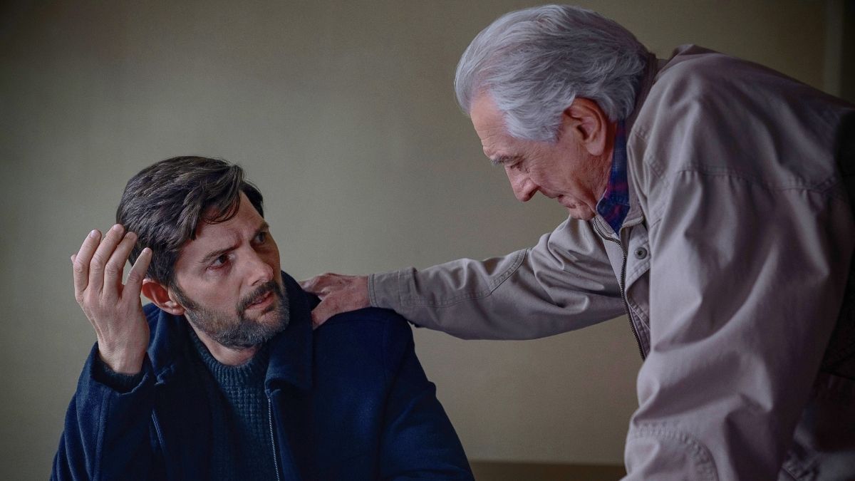 Robert De Niro & Adam Scott’s The Whisper Man Horror Movie Trailer Will Give You Nightmares