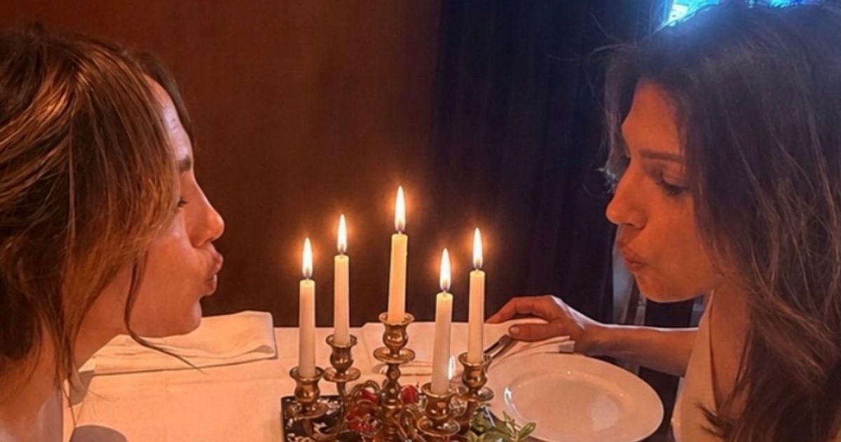Jennifer Lopez Posts Bathtub & Vacation Photos Celebrating ‘Double Birthday’ With Sister