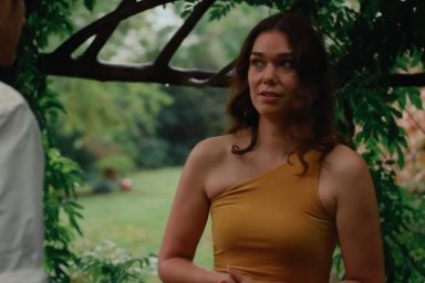A Wedding Becomes Total Mayhem in Hilarious Do Us Part Trailer | Exclusive