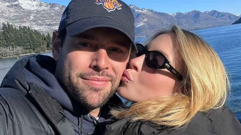Sydney Sweeney & Scooter Braun Take Their Biggest ‘Trust Fall’ in New Adventurous Videos image