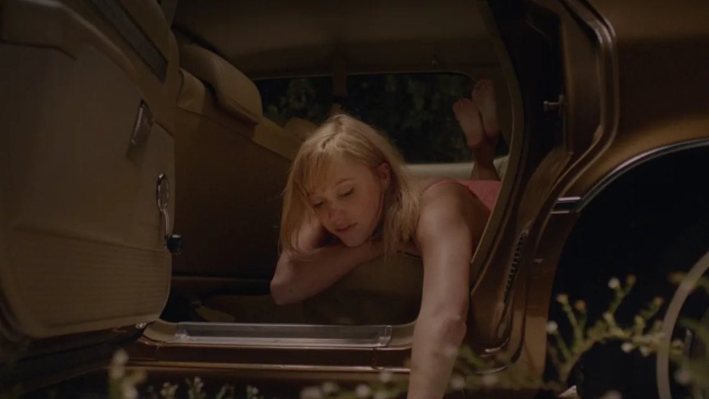 They Follow: It Follows Sequel Is Bringing Back the 1 Person It Couldn’t Lose image