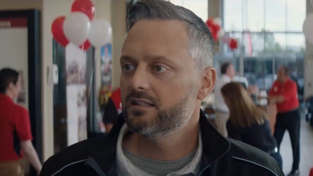 Watch Hilarious The Breadwinner Deleted Scene With Nate Bargatze & Derrick Stroup | Exclusive