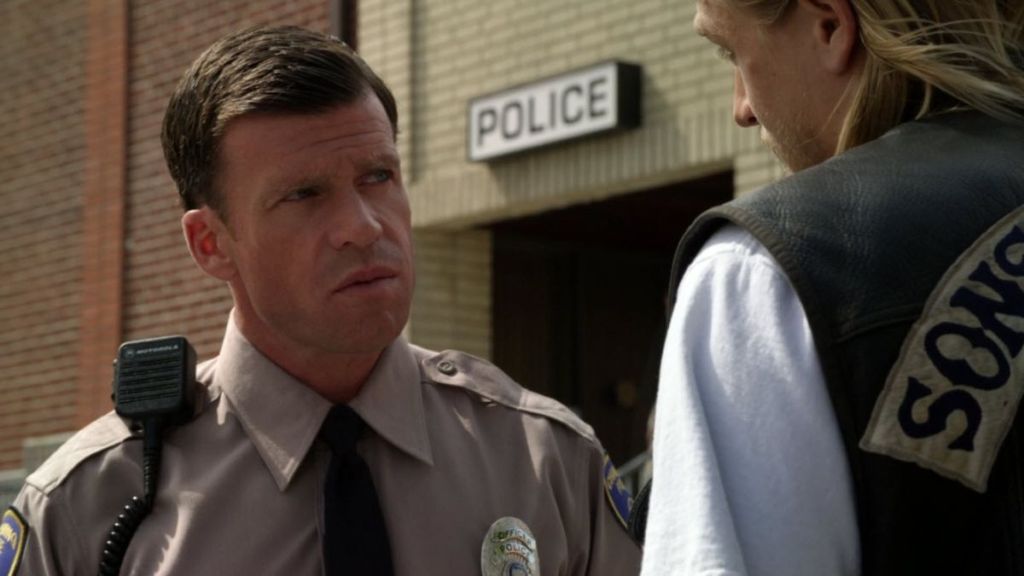 Why Taylor Sheridan Quit Sons of Anarchy & Acting Before Creating Yellowstone image