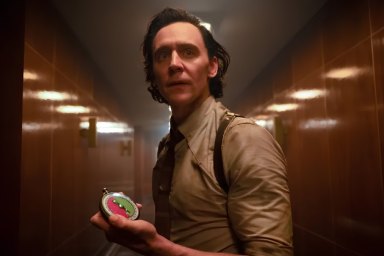 Apple TV Sets a Rare Theatrical Release for Its Tom Hiddleston Everest Epic