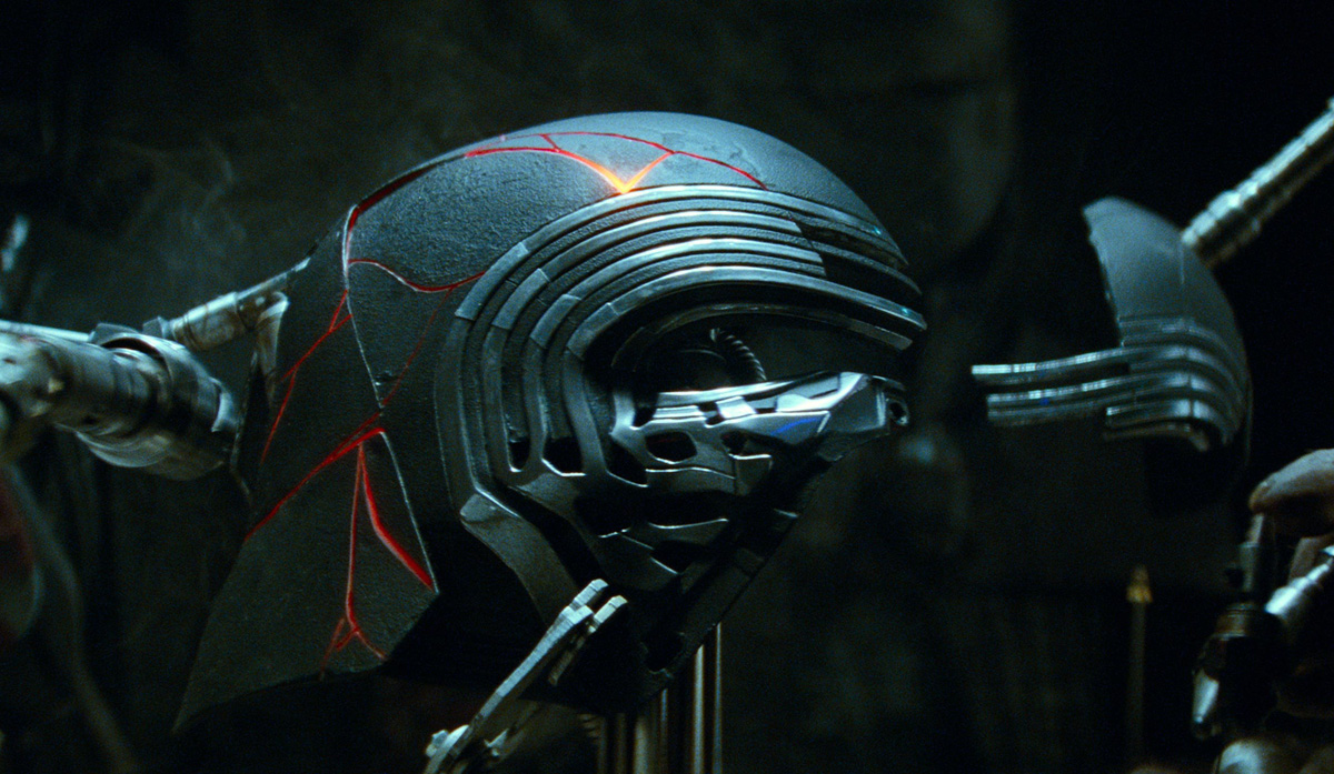 Kylo's Helmet Restored