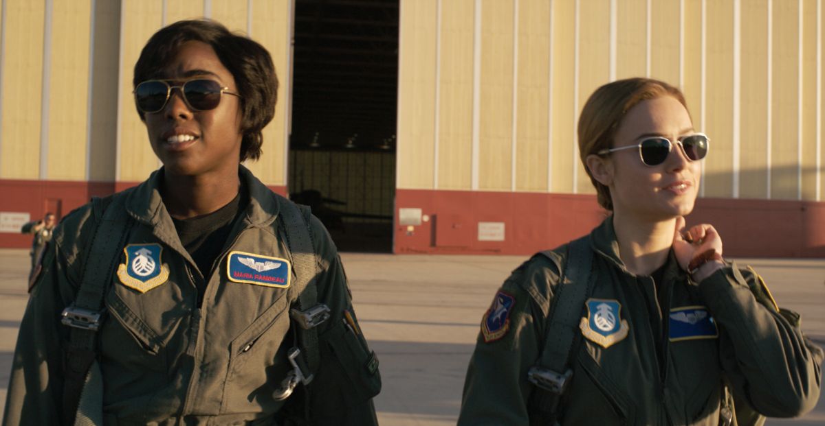 Marvel Studios' CAPTAIN MARVELL to R: Maria Rambeau (Lashana Lynch) and Captain Marvel (Brie Larson) Photo: Film FrameÂ©Marvel Studios 2019