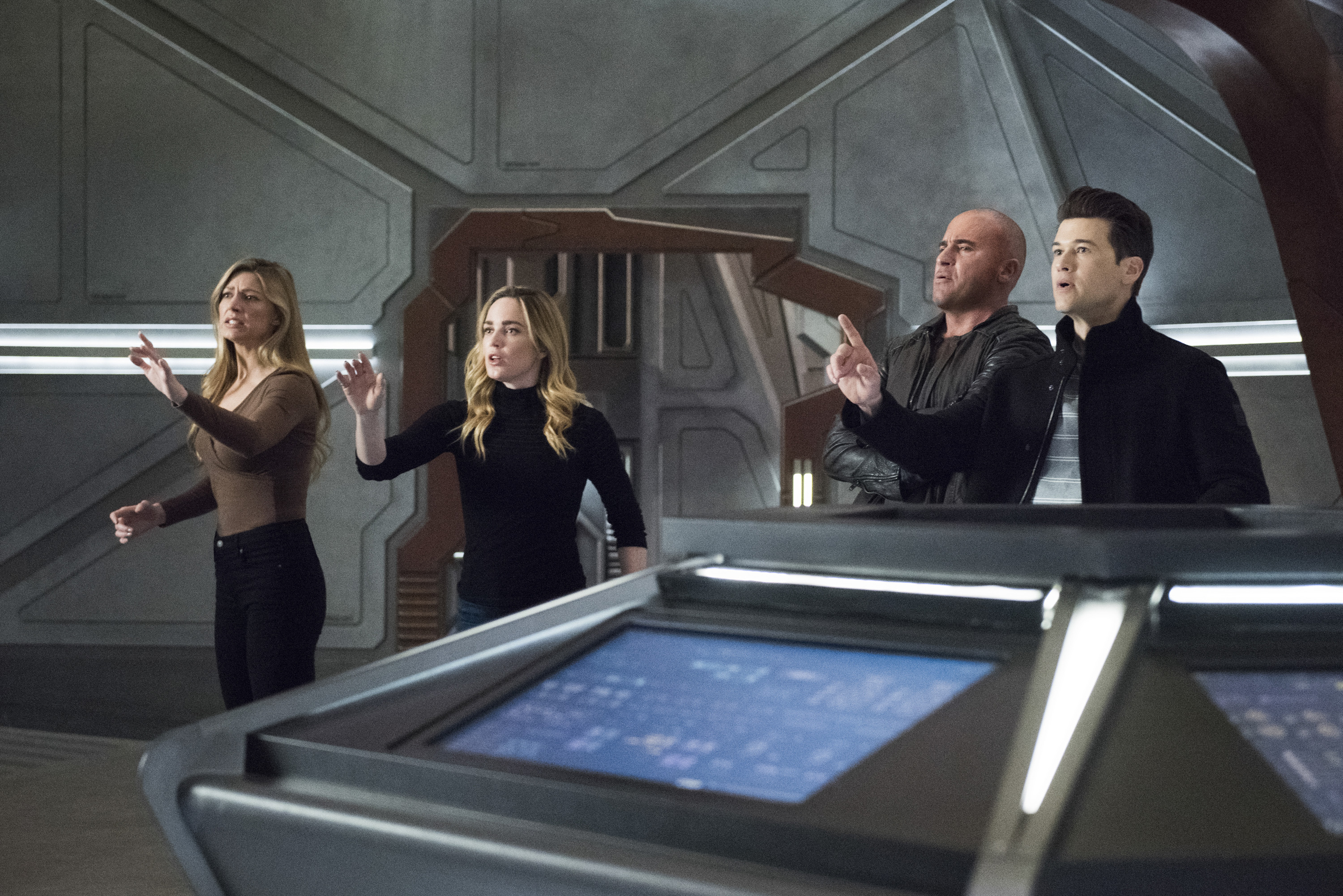 Legends of Tomorrow Episode 4 15 Terms of Service 8