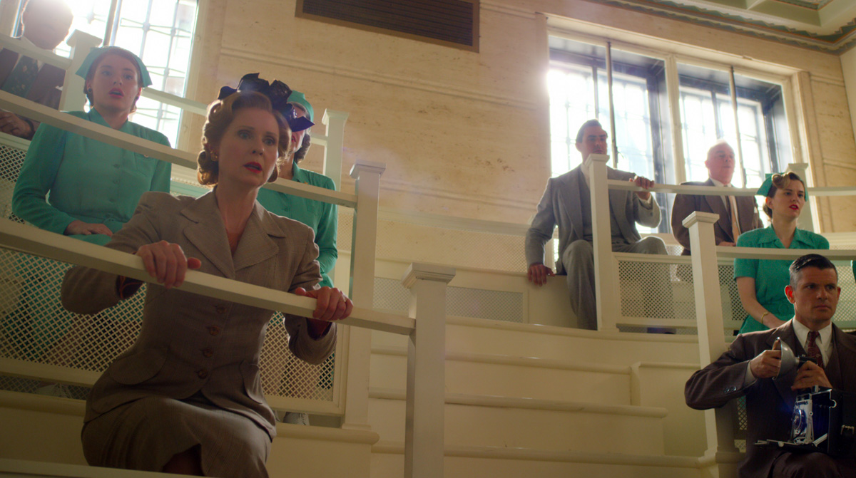 RATCHED (L to R) CYNTHIA NIXON as GWENDOLYN BRIGGS in episode 102 of RATCHED Cr. COURTESY OF NETFLIX Â© 2020