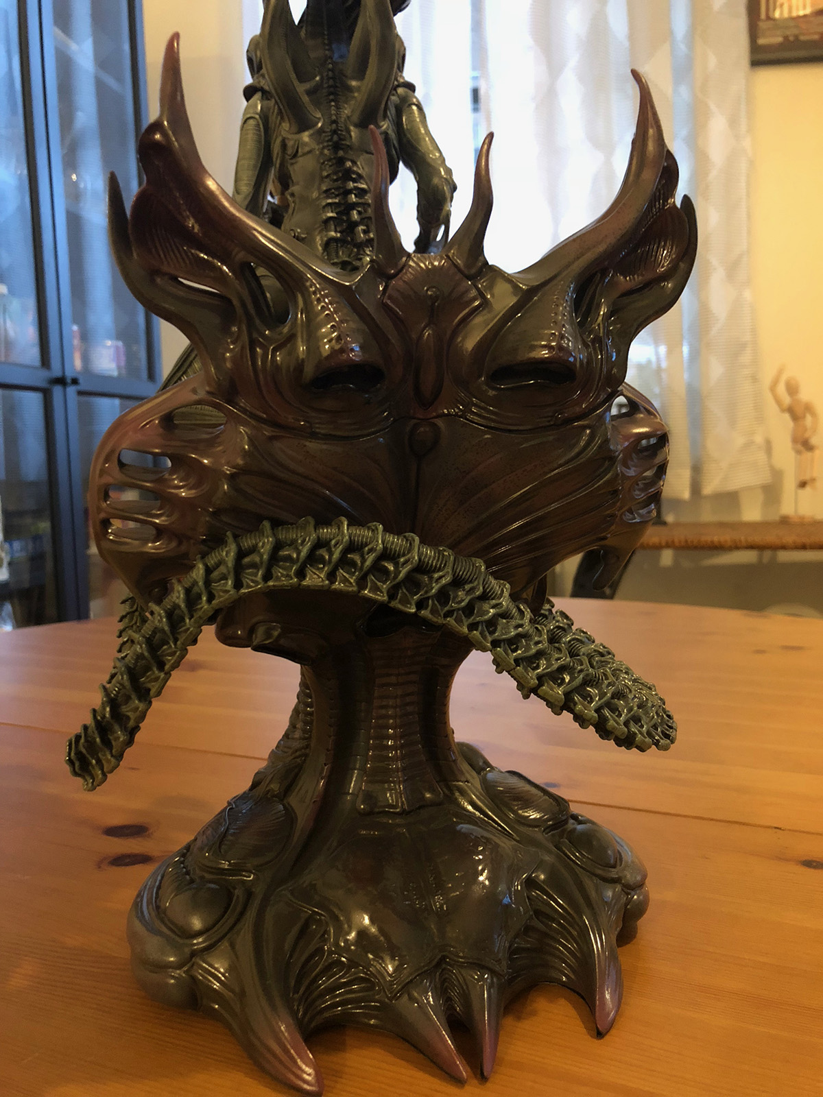 Alien Warrior statue