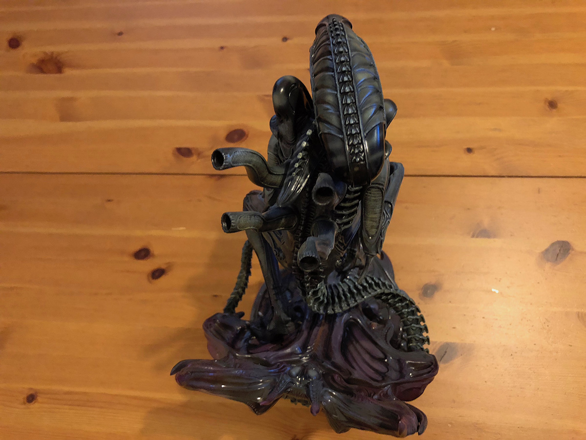 Alien Warrior statue