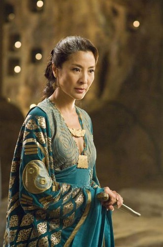 Michelle_Yeoh_in_Mummy_Tomb_of_the_Dragon_Emperor